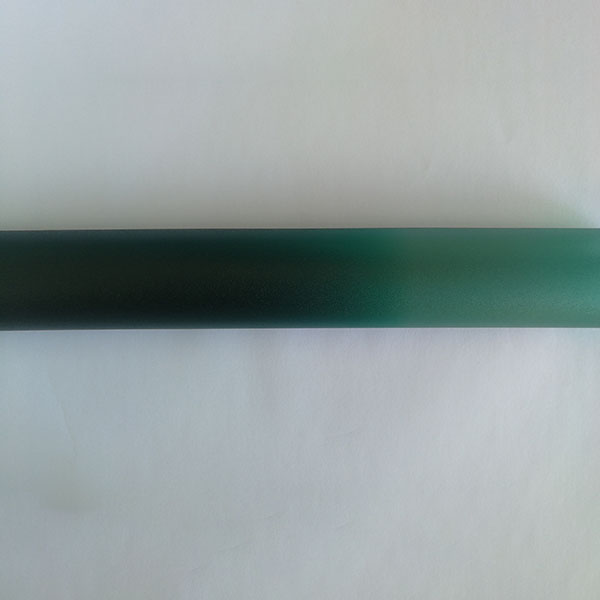 Dark green on light green FG101