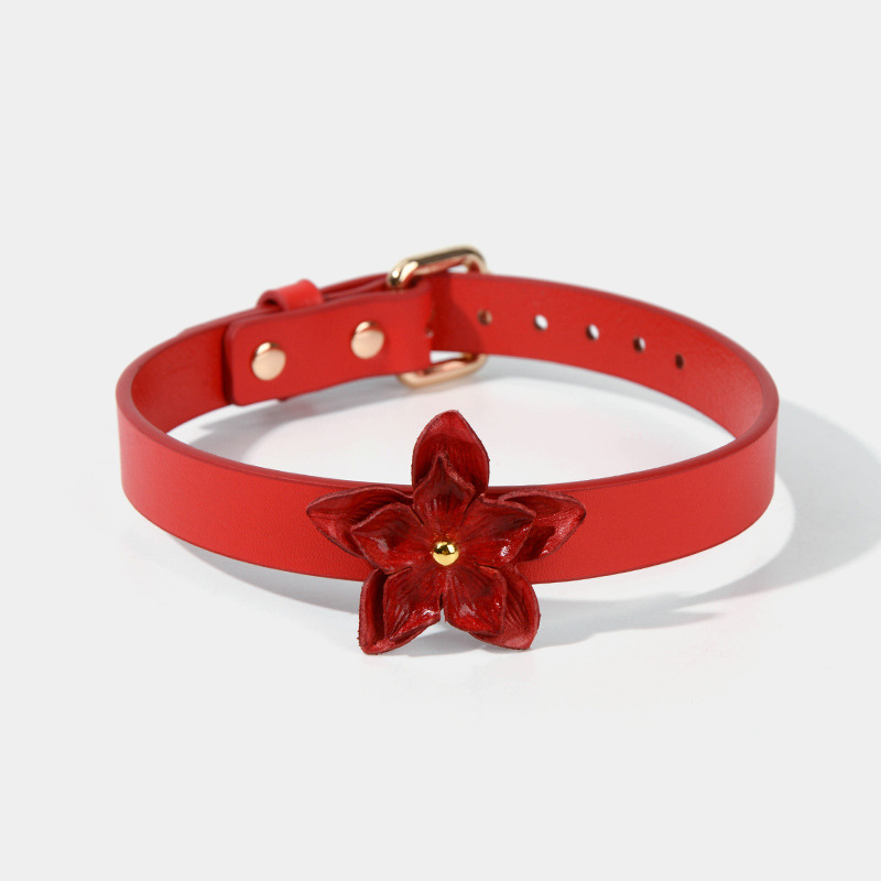 Vintage Delicate Leather Flower Choker Fetish Fashion Collar