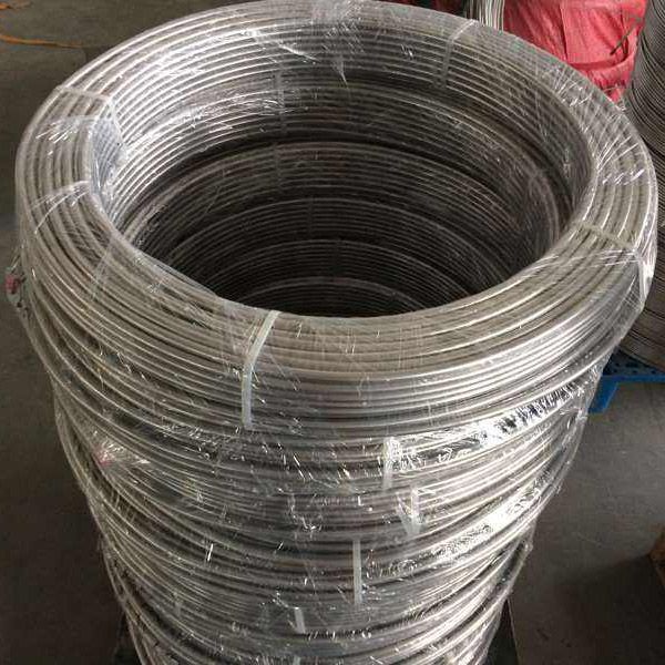 904LStainless steel coiled tubes Stainless steel tubing in coils and on spools used for control lines, chemical injection lines, umbilicals as well as hydraulic and instrumentation systems.