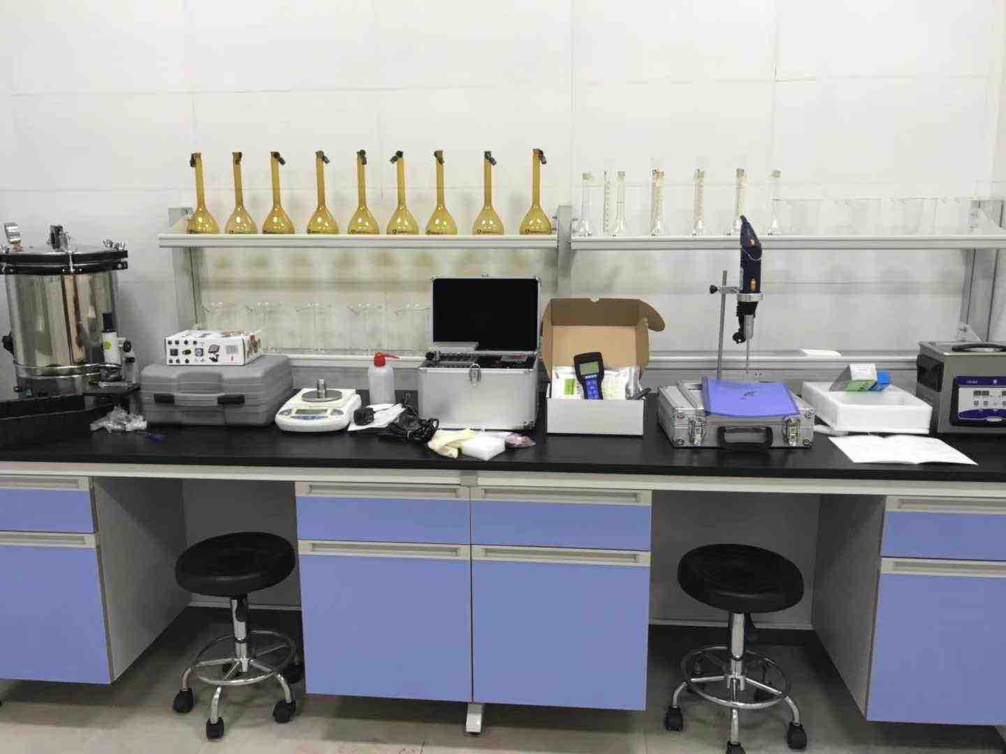 Berhemên laboratîfê amûr û amûrên cihêreng ên laboratûara xwerû piştgirî dikin