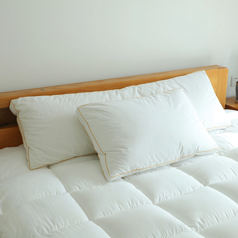 5 Star Hotel Super Soft Pillow With Dark Gold Color Piping