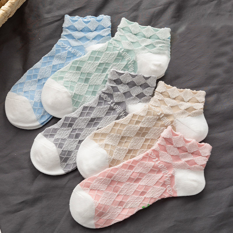 Letter Big Literary Women’s Lovely Japanese Shallow Socks Korean Breathable Verstaile Women Socks