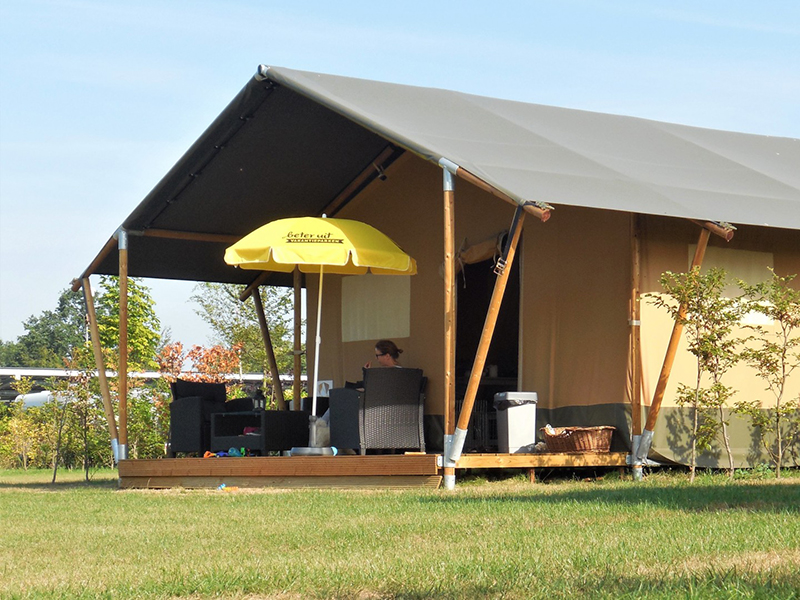 Luxury resort tent waterproof canvas glamping safari tent for sale