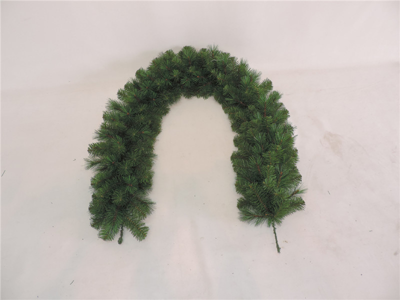 Artificial Christmas decoration gifts garland