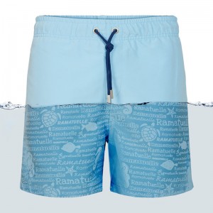 Biyaha aan biyaha lahayn ee Custom Oem Fashion Swim board-gaaban ee ragga waaweyn ee xeebta gaaban oo leh biyo ayaa muujinaya khad