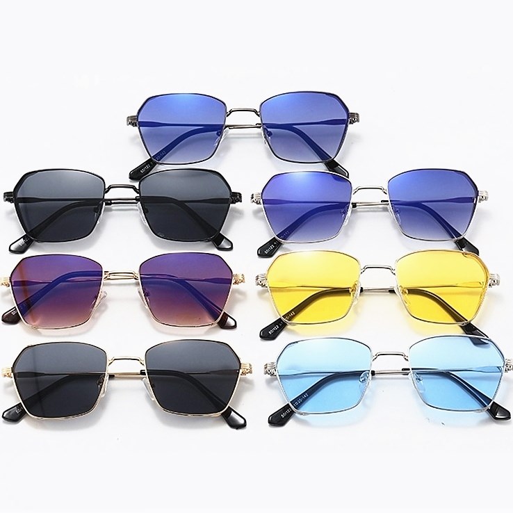 солнцезащитные очки (8)