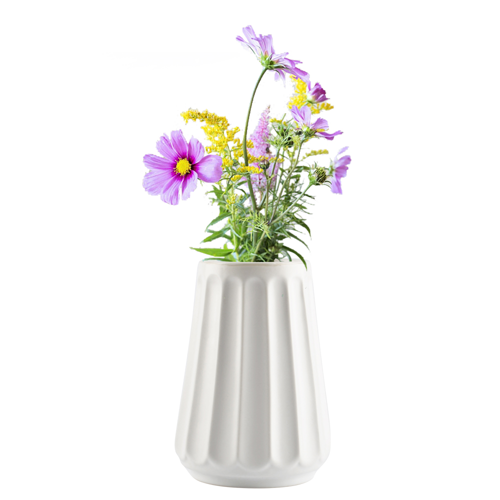 Wholesale Modern 5.56 Inch Wedding White Ceramic Table Top Home Decor Vases