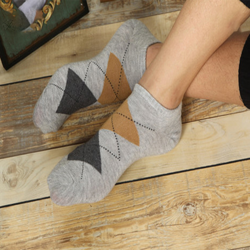 Custom short socks for men wholesale